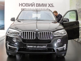     :   BMW X5  BMW 4 