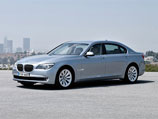 BMW   7-