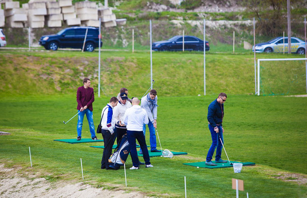   Mercedes-Benz CLA. Crimea Golf Cup 2013