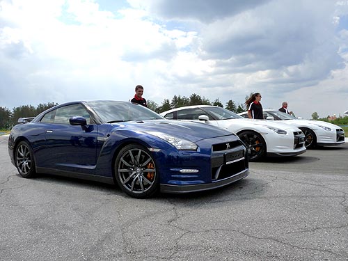 Nissan GT-R