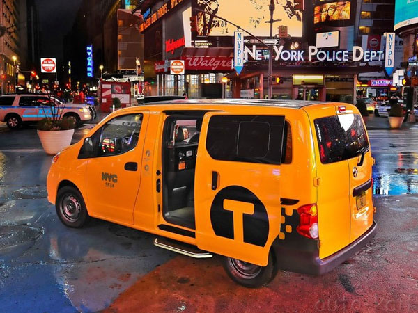 NISSAN NV200 TAXI 2014