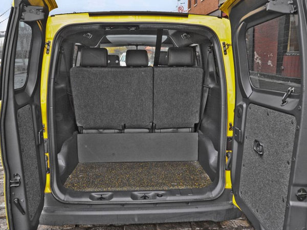 NISSAN NV200 TAXI 2014